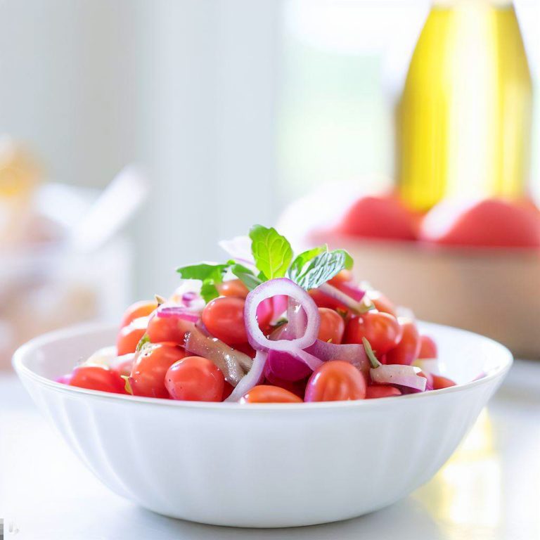 salada de tomate cereja com cebola roxa e aceto balsâmico